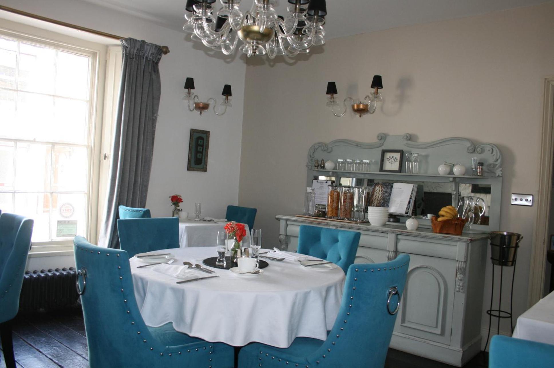 The New White Lion Hotel Llandovery Eksteriør billede